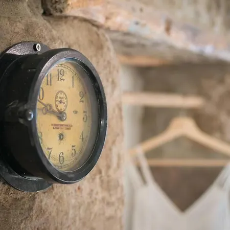 Apartment Capetan Nikolas-boat House Klima (Milos)