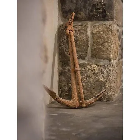 Capetan Nikolas-boat House