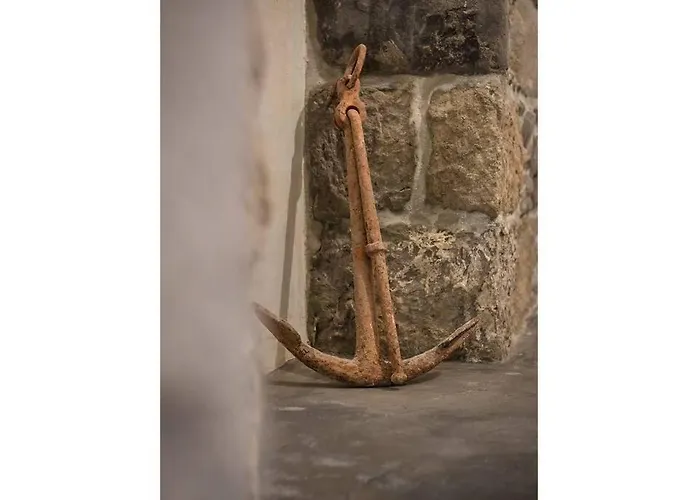 Capetan Nikolas-boat House